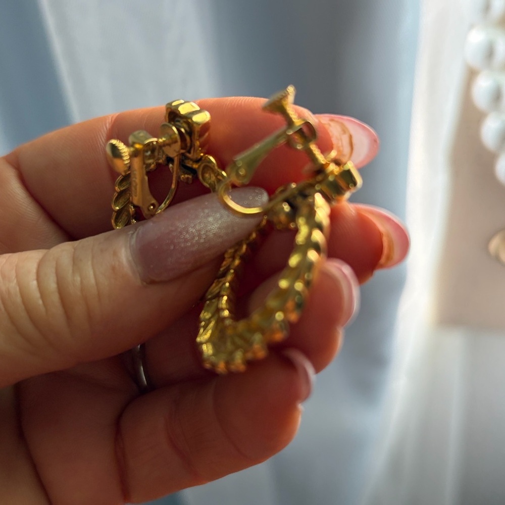 Vintage Napier Twisted Rope Hoop Earrings - Gold tone Twist back - Picture 3 of 7